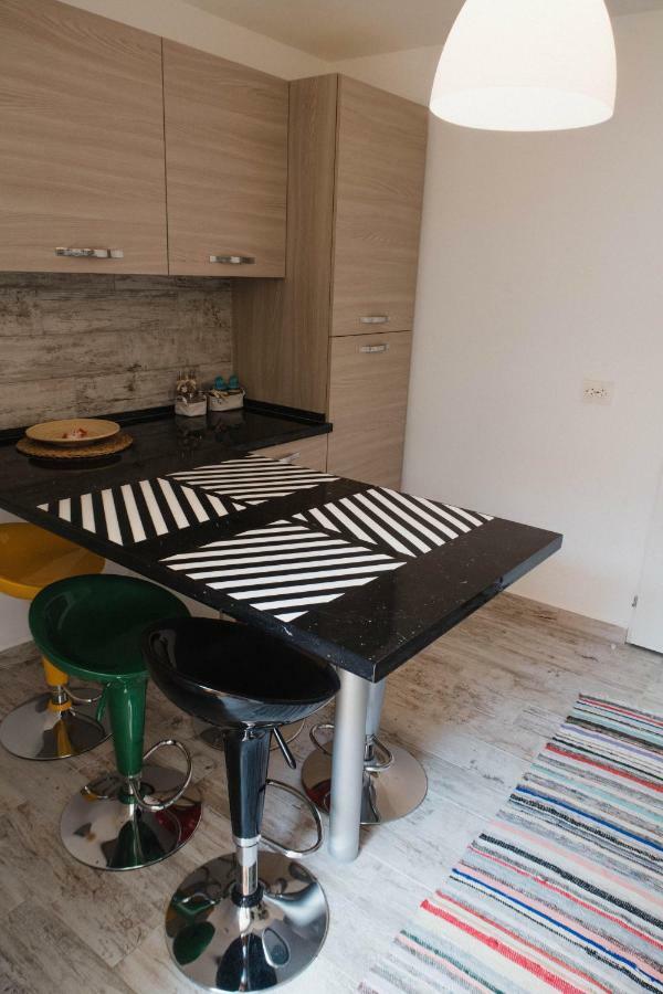 Good Vibes Apartment Кымпулунг-Молдовенеск Экстерьер фото